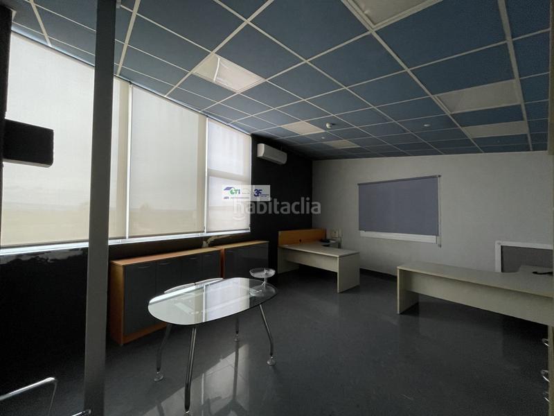 Foto ebfe14cc-6412-433d-9161-b4fdd8e110b1. Capannone industriale in Puebla de Alfindén (La)