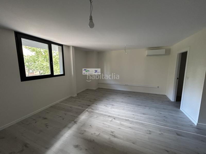 Foto f708915c-24e7-4b10-9009-cc5aed8de4d0. Office space in Romareda Zaragoza
