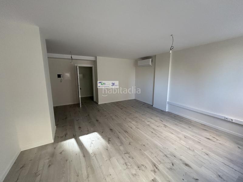 Foto a88a15c1-fd97-4458-922e-5934693255ac. Bureau dans Romareda Zaragoza