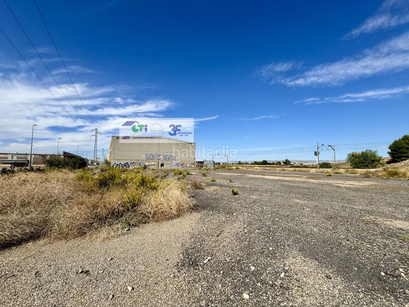 Foto 737675c6-ef5f-4da7-a1aa-d45624a64bb8. Nau industrial a Pinseque