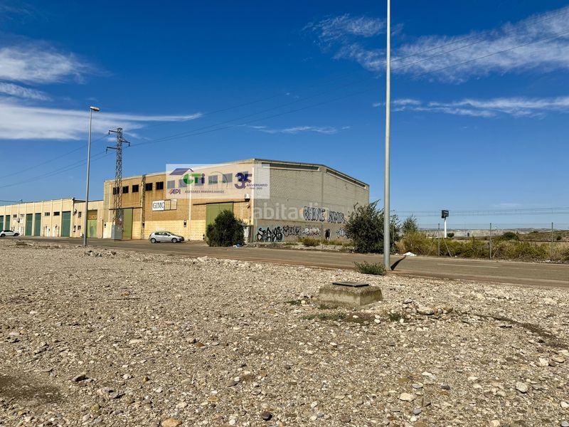 Foto df441b58-0d29-4300-a1b5-aa1122d5823c. Nau industrial a Pinseque