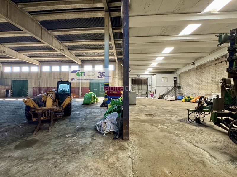 Foto fa6697ea-29f0-456d-bea4-59ac4aaaf80b. Nau industrial a Pinseque