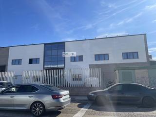 Rent Industrial building  Monasterio de las descalzas reales. Nave en alquiler en alcalde caballero