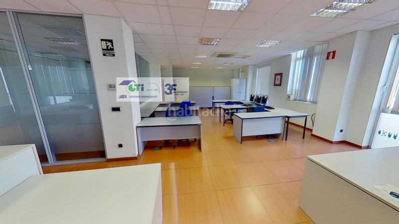 Foto d981e168-adc3-457c-b9be-2fc7e5509d17. Bureau dans Garrapinillos Zaragoza