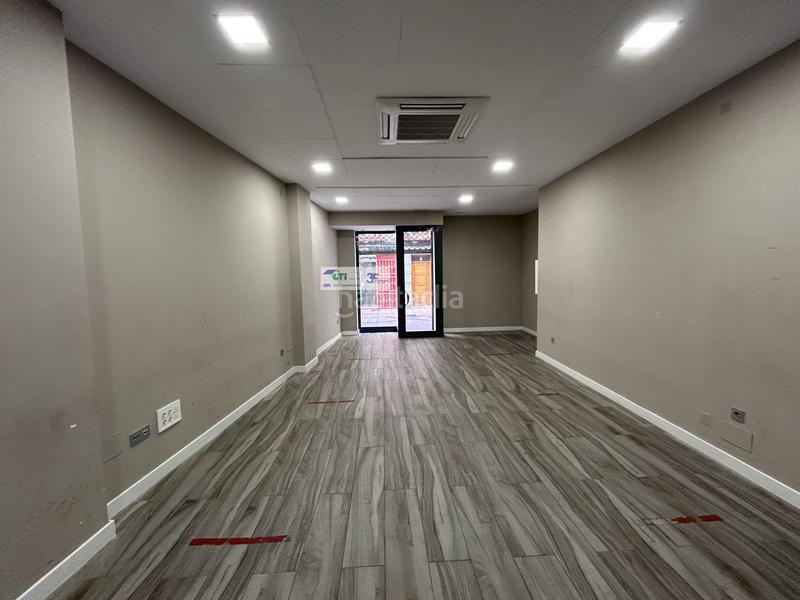 Foto b8b453b6-875a-4472-983f-fb38513d1c80. Alquiler local comercial local alquiler zona coso en Zaragoza