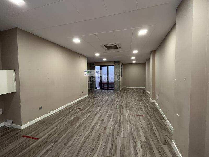 Foto f6f7afa4-cbd2-414d-aa48-aaee43294207. Alquiler local comercial local alquiler zona coso en Zaragoza