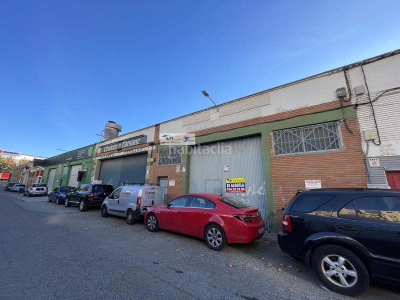 Foto 4b4e0ea2-dbf0-4085-9489-5a106d04b0e6. Nau industrial a Arrabal Zaragoza