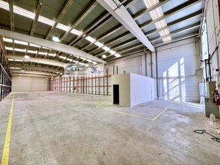 Affitto Capannone industriale  Centrovia, c/ buenos aires 3. Nave 1.212 m2 aprox, en polxcdgono centrovia, la muela zaragoza