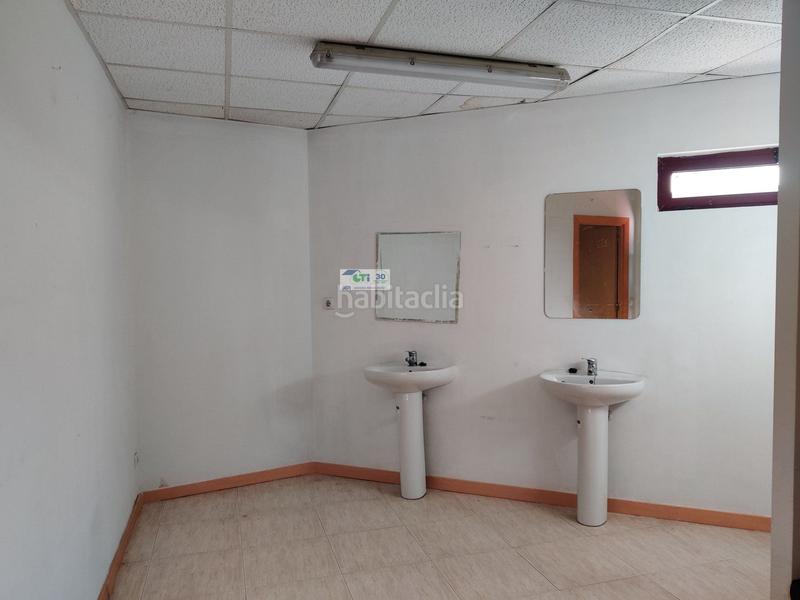 Foto 8ac1ecdb-3b35-4ce6-b29b-0b92891d3a74. Capannone industriale in Alfajarín