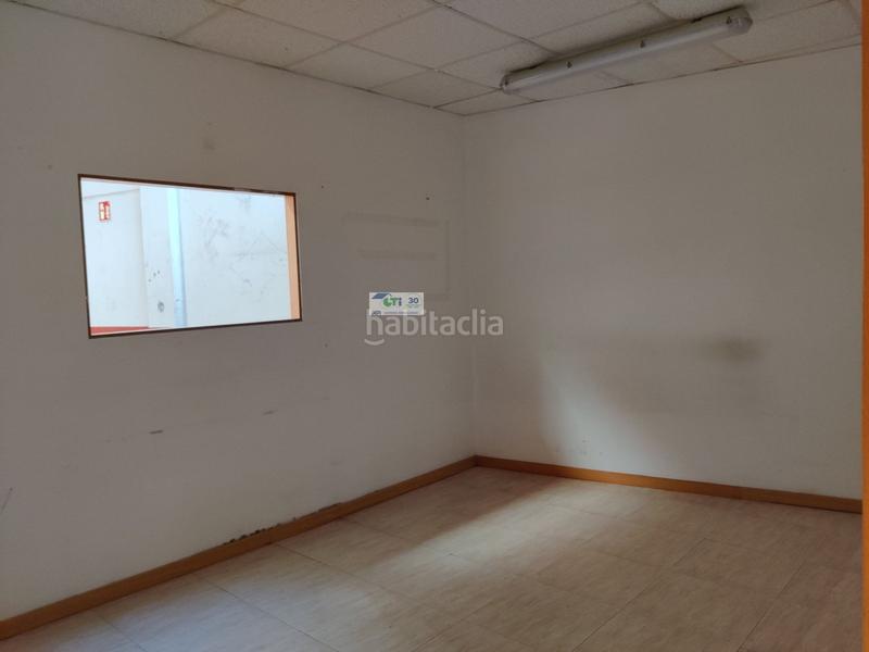 Foto c8dab0b1-9c9b-44d9-8af7-8b74d827b11f. Capannone industriale in Alfajarín