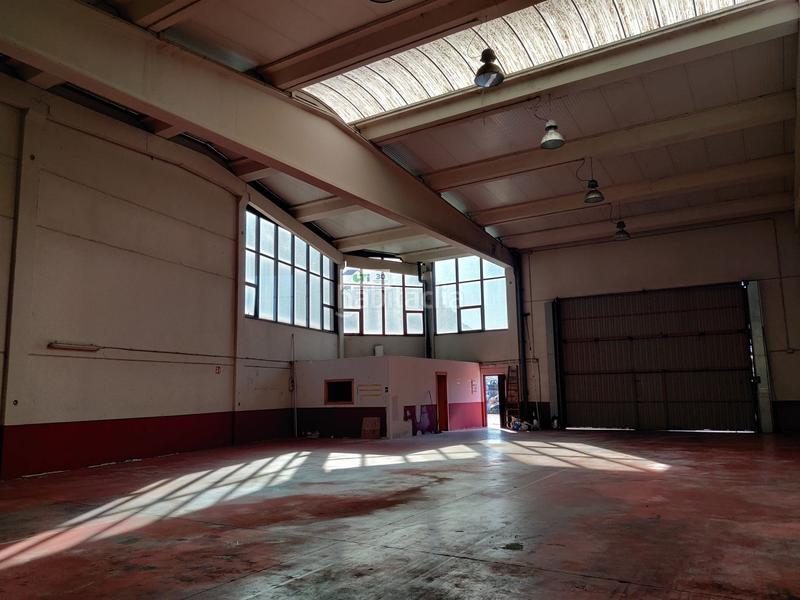 Foto e650df57-22a3-429f-bcb1-b39d678b4437. Capannone industriale in Alfajarín