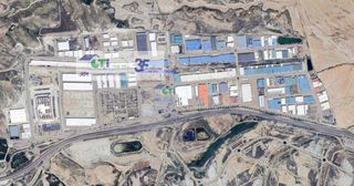 Nau industrial  C/ los angeles. Nave industrial con muelles de carga   venta en rentabilidad con