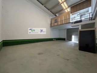 Location Bâtiment à usage industriel  Calle retama. Alquiler de nave de 234m2 en pol. empresarium