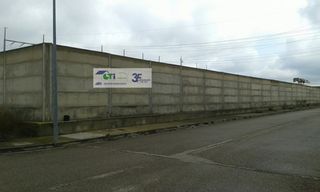Location Bâtiment à usage industriel  Poligono san miguel. Nave en alquiler con 3.600 m2 de terreno hormigonado.