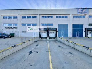 Lloguer Nau industrial  Av los angeles. Nave en alquiler en polxedgono centrovxeda de aproximadamente 1.