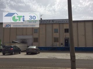 Fabrikhalle  Mercazaragoza. Nave en venta en merca zaragoza.