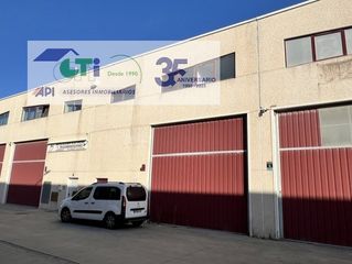 Fabrikhalle  C/ peÑa oroel. Nave en venta a estrenar