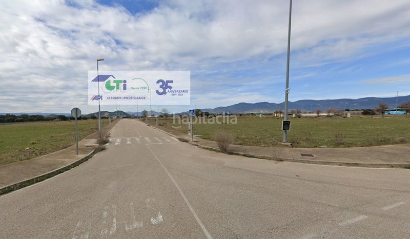 Foto fe6d445e-85a4-4418-86e3-9f802e036522. Solar industrial a Ayerbe