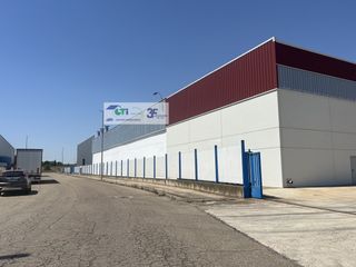 Rent Industrial building  Ctra. logroÑo km. 28. Nave industrial de 3.520 m2  con 5 puentes grxfaa en polxedgono