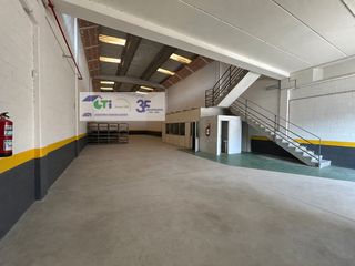 Fabrikhalle  Calle retama. Navexa0industrial en venta de 430 mxb2 en polxcdgono empresarium