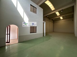 Fabrikhalle  Calle ontina. Nave industrial instalada en venta de 288 mxb2 en polxcdgono emp