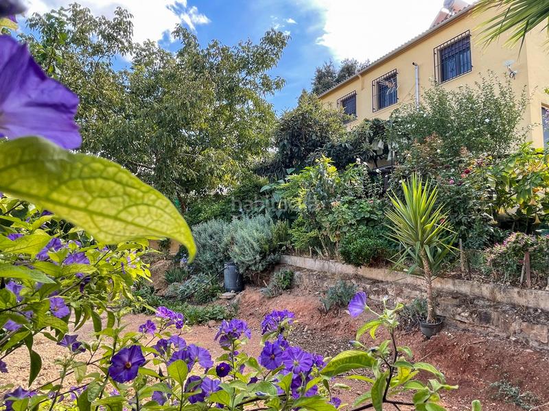 Foto 972bbbac-1de4-4d9d-a282-a6d92e2e2d40. Casa bifamiliare con parcheggio piscina in Iznájar