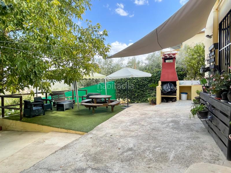 Foto cca07d48-8931-487d-b31c-528b1401cd3f. Casa bifamiliare con parcheggio piscina in Iznájar