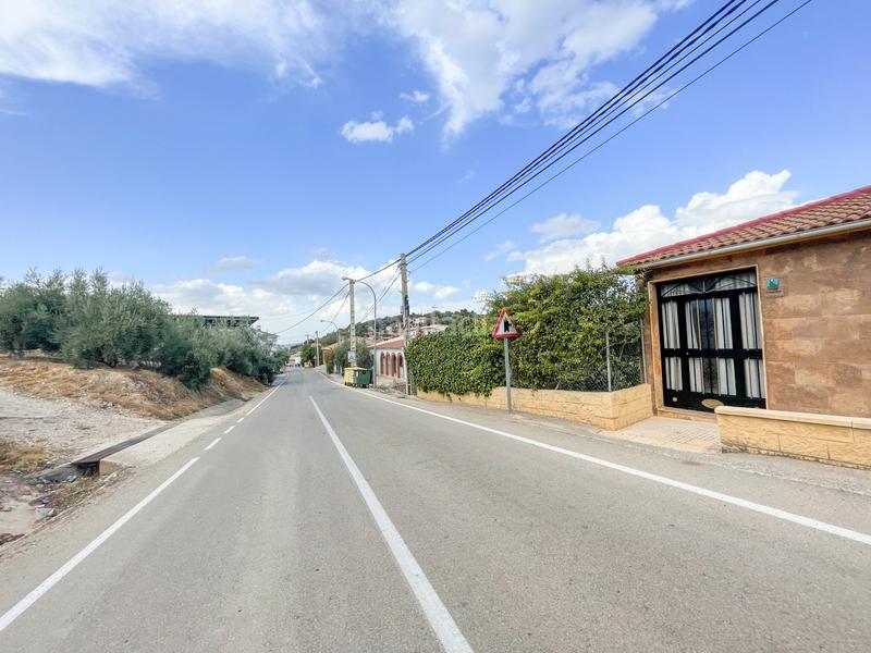 Foto f2b12a6f-35f0-441a-b5be-ecf9cba237d1. Casa bifamiliare con parcheggio piscina in Iznájar