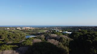 Terreny residencial a Sotogrande Alto. Parcela única situada en la zona solicitada de la reserva en sot