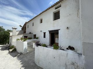 Casa a Burgo (El). Excepcional convento aislado en las sierras de las nieves una jo