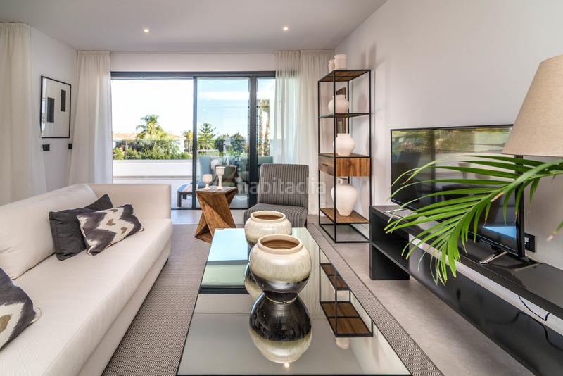 Foto 09fe51be-383a-4965-9cc6-9636154cb830. Piano terra con parcheggio piscina in altos de Estepona Estepona