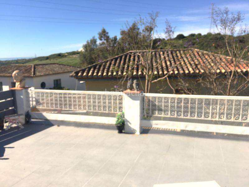 Foto a137dfcf-552c-412f-ad71-63698ea7288f. Casa amb piscina a Estepona golf Estepona