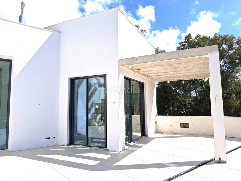 Foto 6d566a27-6798-4e72-af3e-39679e04fabd. Casa amb aparcament piscina a Sotogrande alto Sotogrande