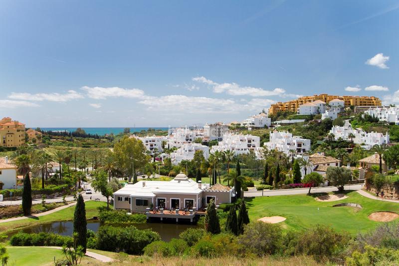 Foto bd1caed0-23be-4a36-9c1f-0466a78a801e. Ático  duplex de lujo con impresionantes vistas al mar en Estepona
