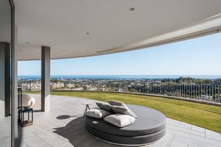Planta baixa a Benahavís pueblo. Lujoso apartamento en planta baja en benahavis con vistas panorá