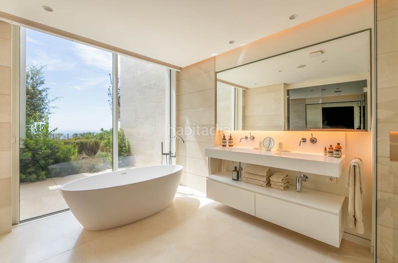 Foto 09f14c2a-bf14-4eaa-a612-735d3e215ac5. Planta baja apartamento en planta baja de lujo en marbella golden mile en Ojén