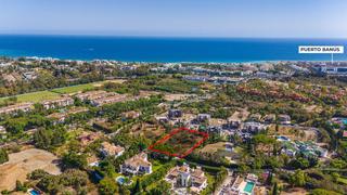 Terreny residencial a La Dama de Noche - La Alzambra. Parcela exclusiva en atalaya de rio verde, nueva andalucía
