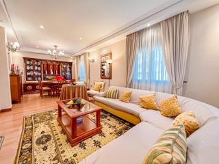 Casa a Conde de Ureña. Casa exclusiva en  gibralfaro, málaga