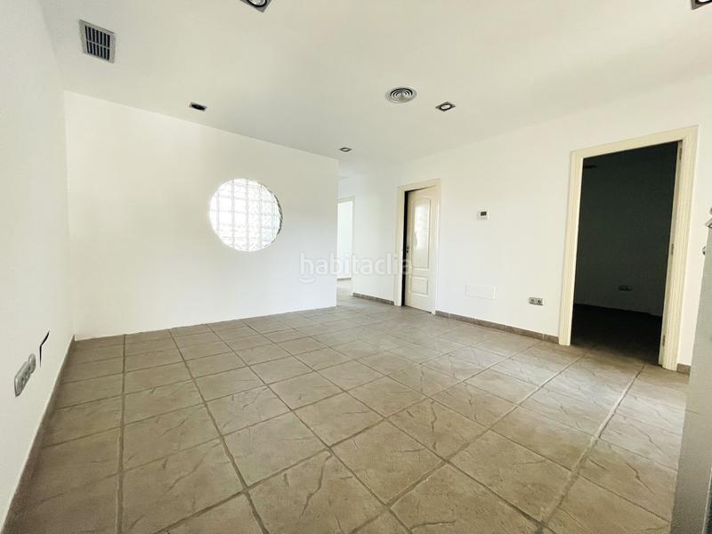 Foto f79aa09a-e989-40d0-bff6-c3800be14432. Location local commercial dans la cala Mijas Mijas