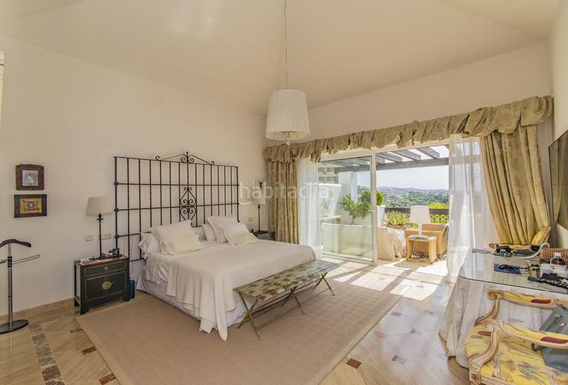 Foto 28208fe7-15de-42bd-8d04-a2fc4a1f37ba. Ático  de lujo en Río Real, este en Río Real Marbella