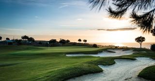 Terreny residencial a Valle Romano Golf. Exclusividad! primera línea campo de golf parcela con vistas pan