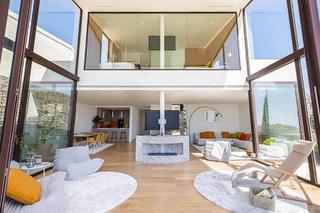 Casa en El Higuerón. Villa de nueva construcción lujosa en el higueron, fuengirola