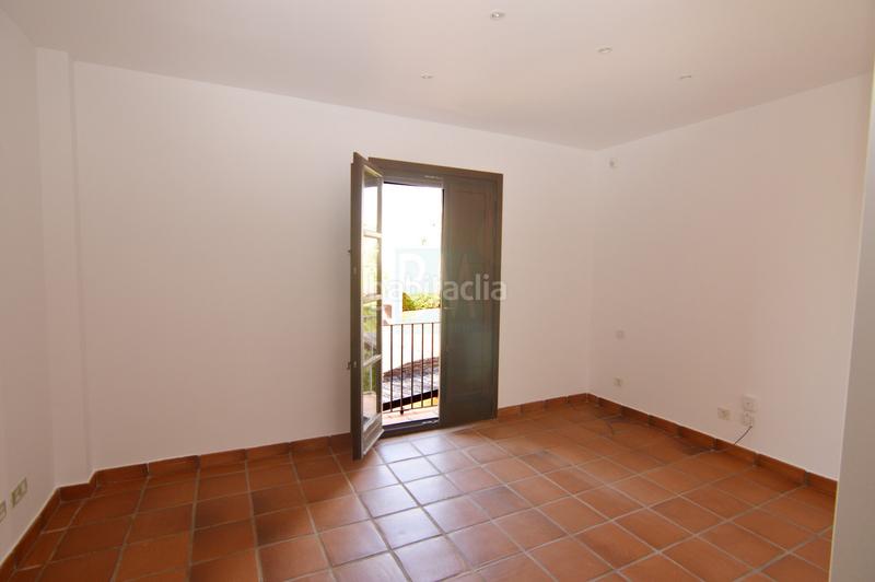 Foto a2b40fa4-8b54-4fb8-9c09-cd7423525240. Casa a schiera con piscina in Sotogrande alto Sotogrande