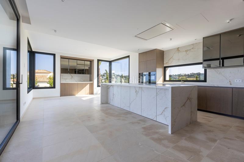 Foto e9a45faf-7faa-4e4d-b9e5-b06fcff954e7. Haus mit parking pool in Sotogrande alto Sotogrande