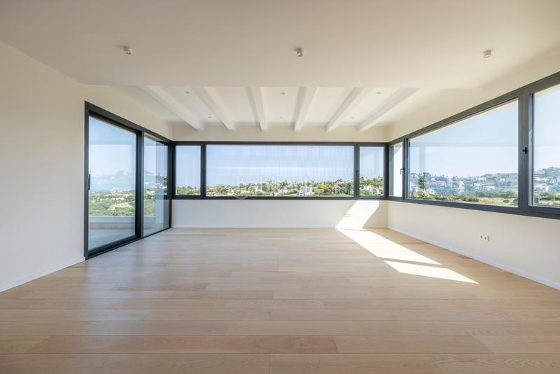 Foto 3e27e1c2-f56c-43b5-8c4a-4d44ed20276c. House with parking pool in Sotogrande alto Sotogrande