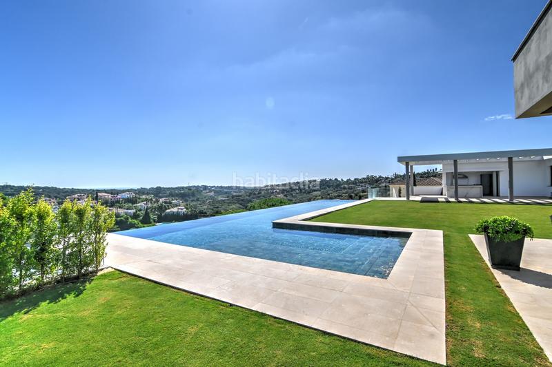 Foto bb2a9988-e907-49bb-9ce6-22c175cf4d1c. Maison avec parking piscine dans Sotogrande alto Sotogrande