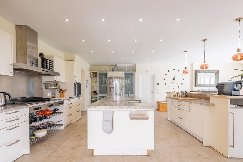 Foto df434870-41ab-4dc2-b06c-aa807c033d22. Casa con parcheggio piscina in Sotogrande alto Sotogrande