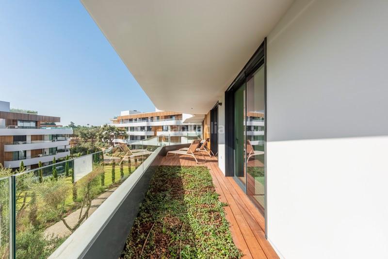 Foto 5f100fd8-26ac-485e-8b3e-77fb2f82ea12. Apartamento resale apartamento de lujo de 4 dormitorios en la reserva en Sotogrande