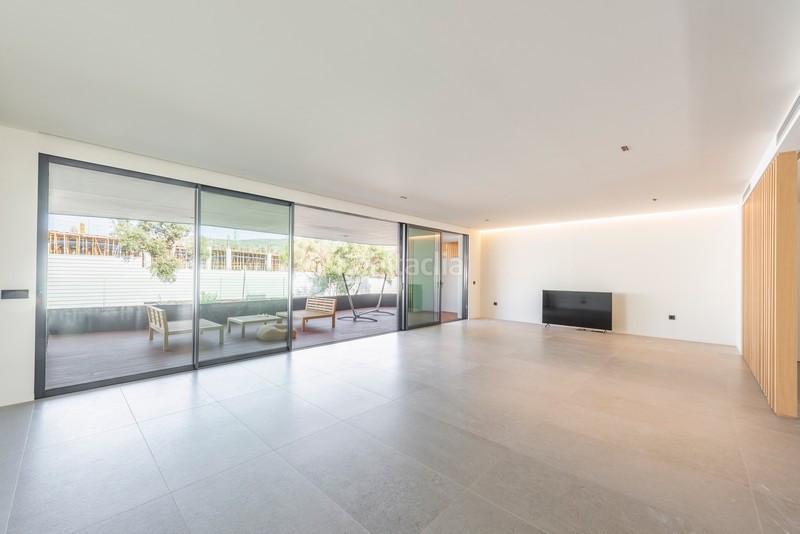 Foto b308ef0c-9ca6-4227-823e-e3918c0bc73a. Apartamento resale apartamento de lujo de 4 dormitorios en la reserva en Sotogrande