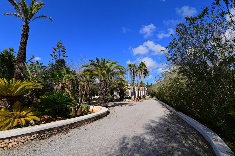 Foto 0323d5f1-e945-41ae-b842-f1266301cc06. Casa estupenda villa con piscina y licencia turistica entre Jesús y cap martinet en Santa Eulària